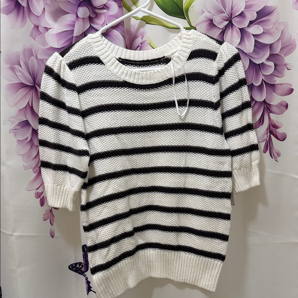 Striped Black and White Women's Sweater